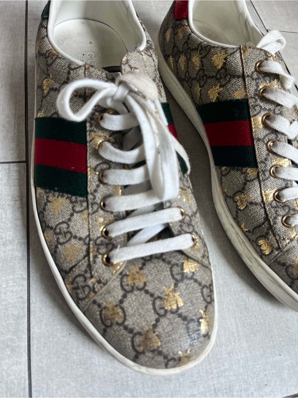 Gucci Ace Supreme Bees Sneakers